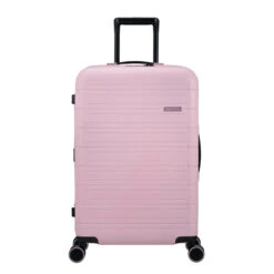American Tourister Novastream 4 Wheel Expandable Suitcase - 67cm