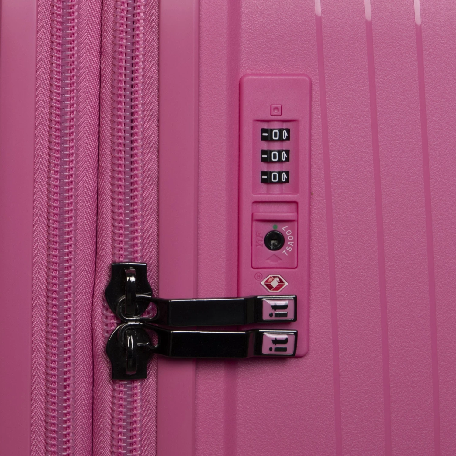IT Luggage Spontaneous - 3pc Set (Azalea Pink) 11 IT Luggage Spontaneous - 3pc Set (Azalea Pink) - Image 9