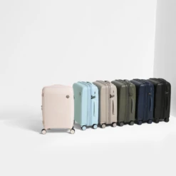 IT Luggage Spontaneous - Cabin (Feather Grey) -Travel Luggage Store 3 d4901ede e582 400d 8b75 0c3545992494