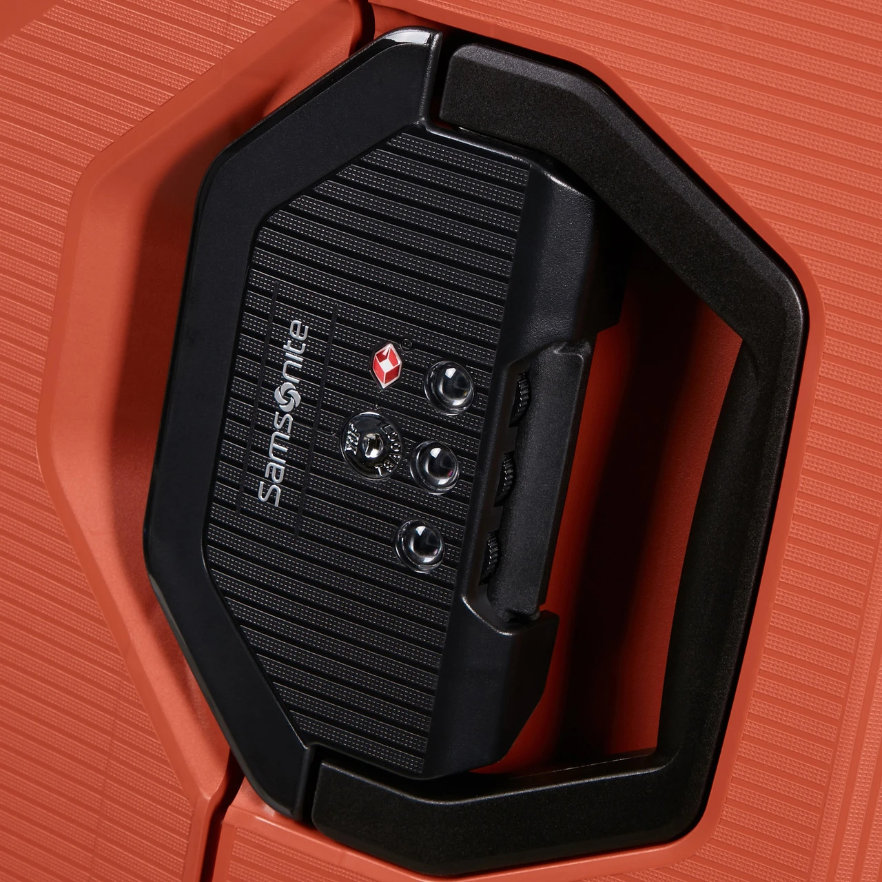 Samsonite Magnum Eco 4 Wheel Medium Suitcase - 69cm 9 Samsonite Magnum Eco 4 Wheel Medium Suitcase - 69cm - Image 7