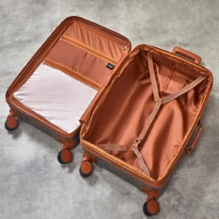 Rock Carnaby 4 Wheel Exp Cabin Suitcase - 56cm 39 Rock Carnaby 4 Wheel Exp Cabin Suitcase - 56cm -Travel Luggage Store Rock Carnaby TR 0219 PLA Interior 65180.1660573766