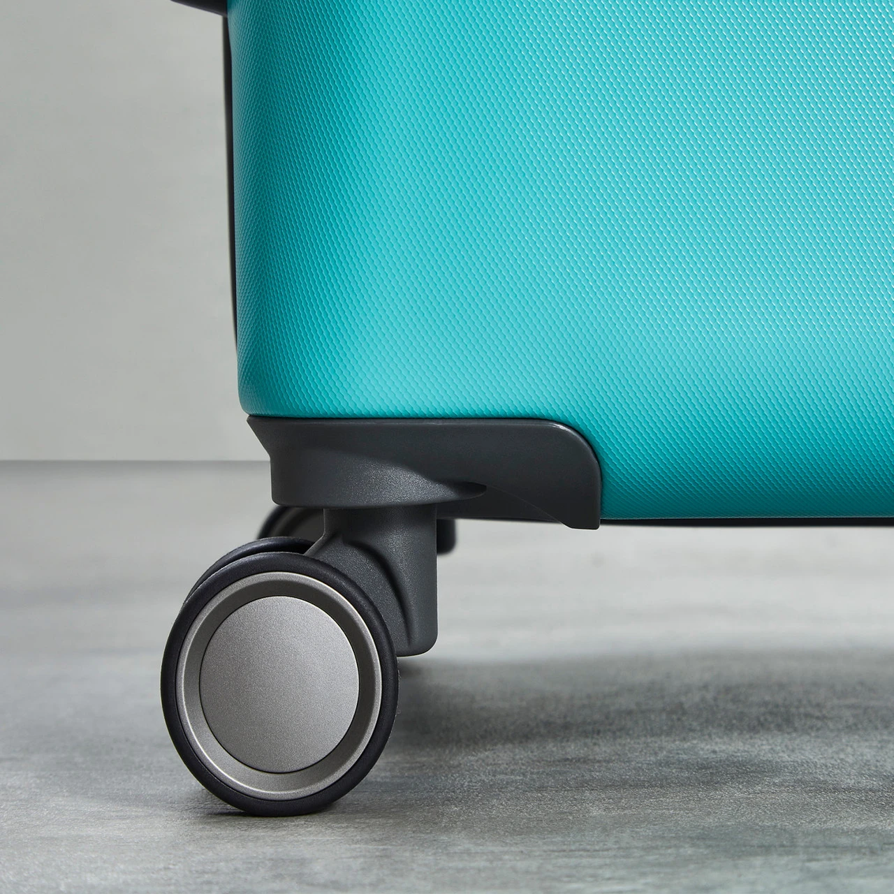 Rock Bali 4 Wheel Cabin Suitcase - 55cm 20 Rock Bali 4 Wheel Cabin Suitcase - 55cm - Image 18