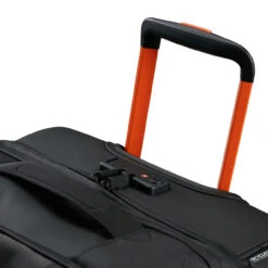 American Tourister Urban Track Ltd Wheeled Duffle L - 79cm 18 American Tourister Urban Track Ltd Wheeled Duffle L - 79cm -Travel Luggage Store URBAN TRACK DUFFLEWH M LMTD L WHEEL HANDLE 52044.1695041731