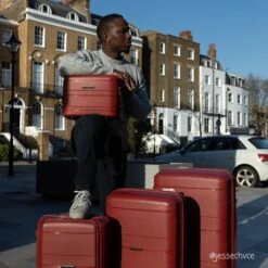 IT Luggage Momentous - Vanity Case (German Red) -Travel Luggage Store jessechvce 1